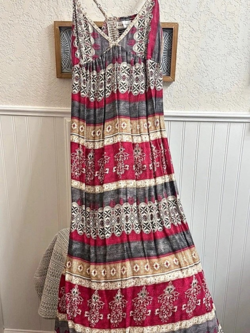 Rancho Estancia Paisley Maxi Dress in Red & Gray Size Medium Like New